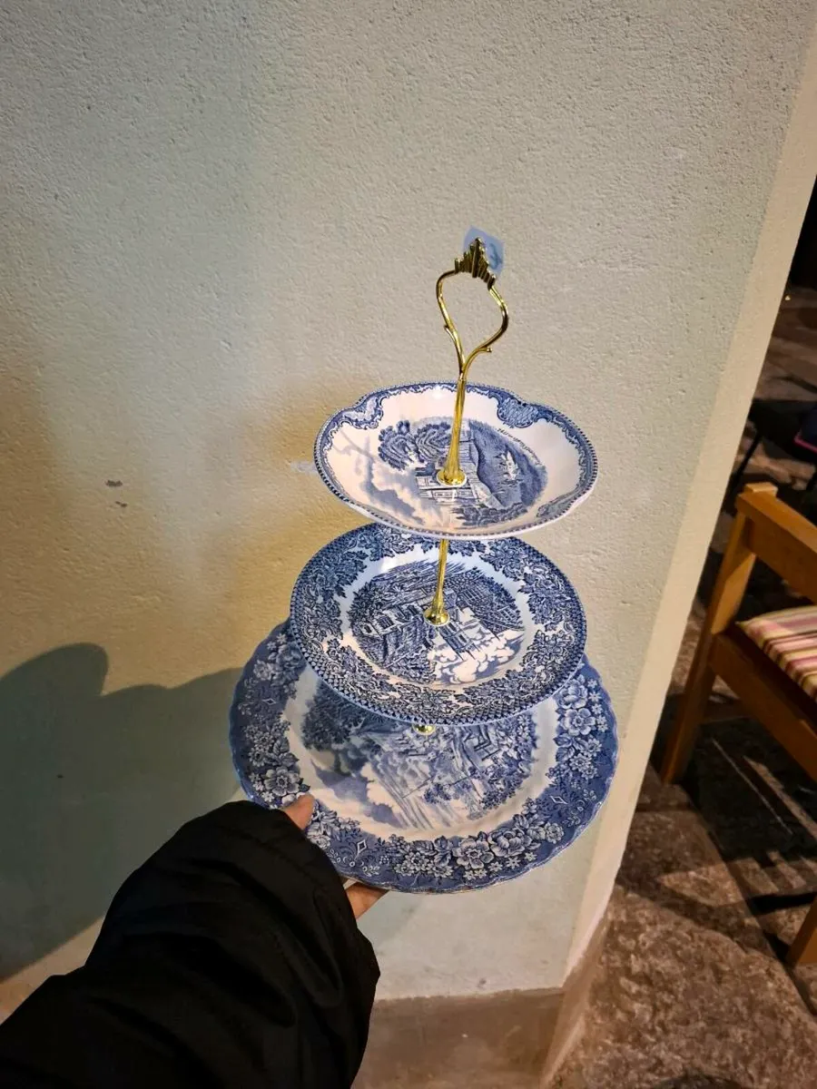 Blue 3 tiers cake stand postage possible - Image 1