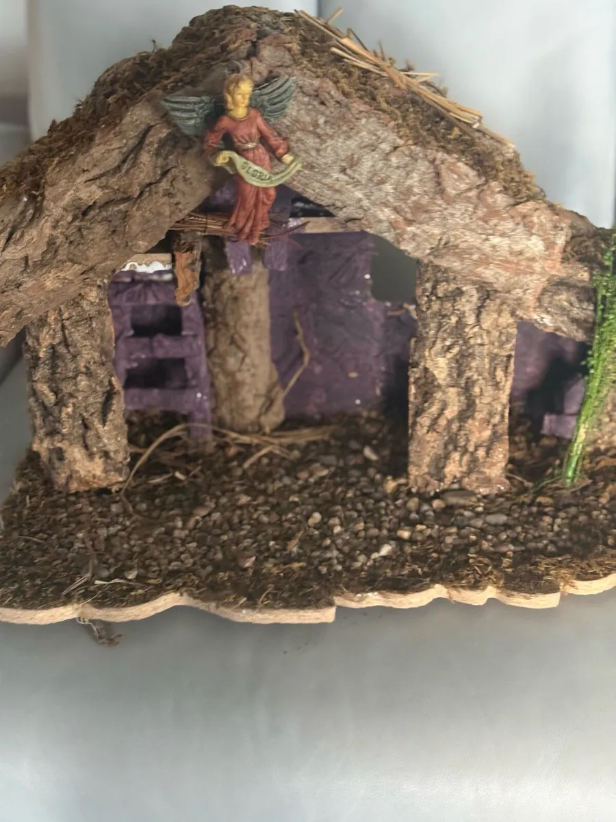 Lovely Christmas crib - Image 3