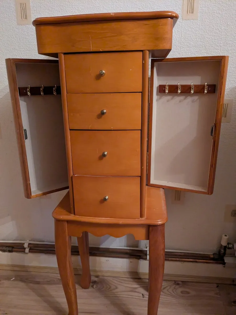 Mirrored Fliptop Jewelry Chest - Image 3