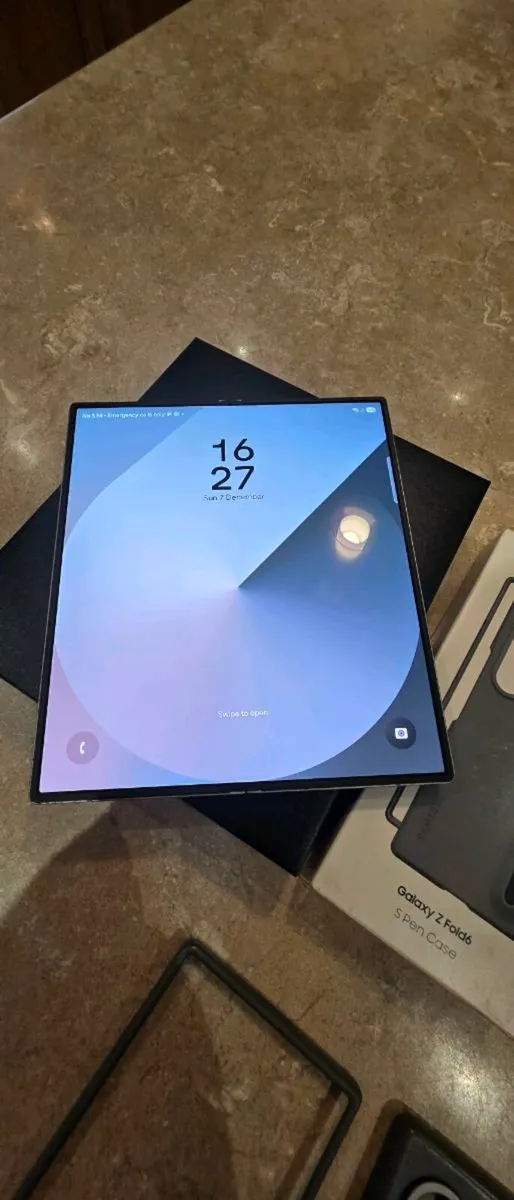 Samsung galaxy z fold 6 - Image 1