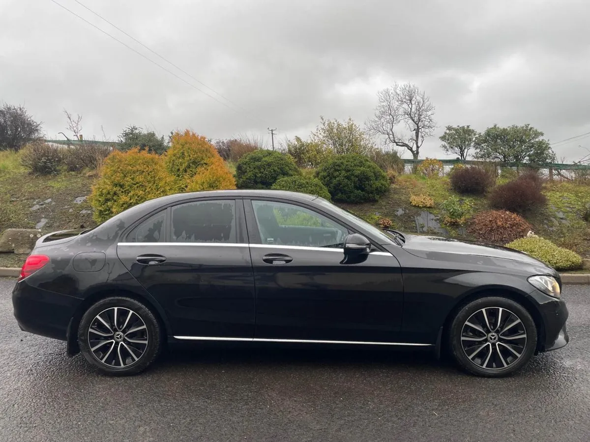 Mercedes-Benz C-Class Diesel Saloon - Image 3