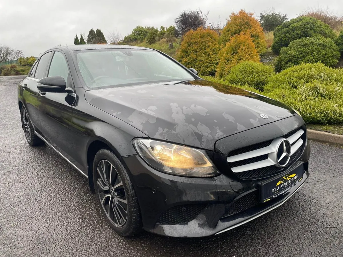 Mercedes-Benz C-Class Diesel Saloon - Image 4
