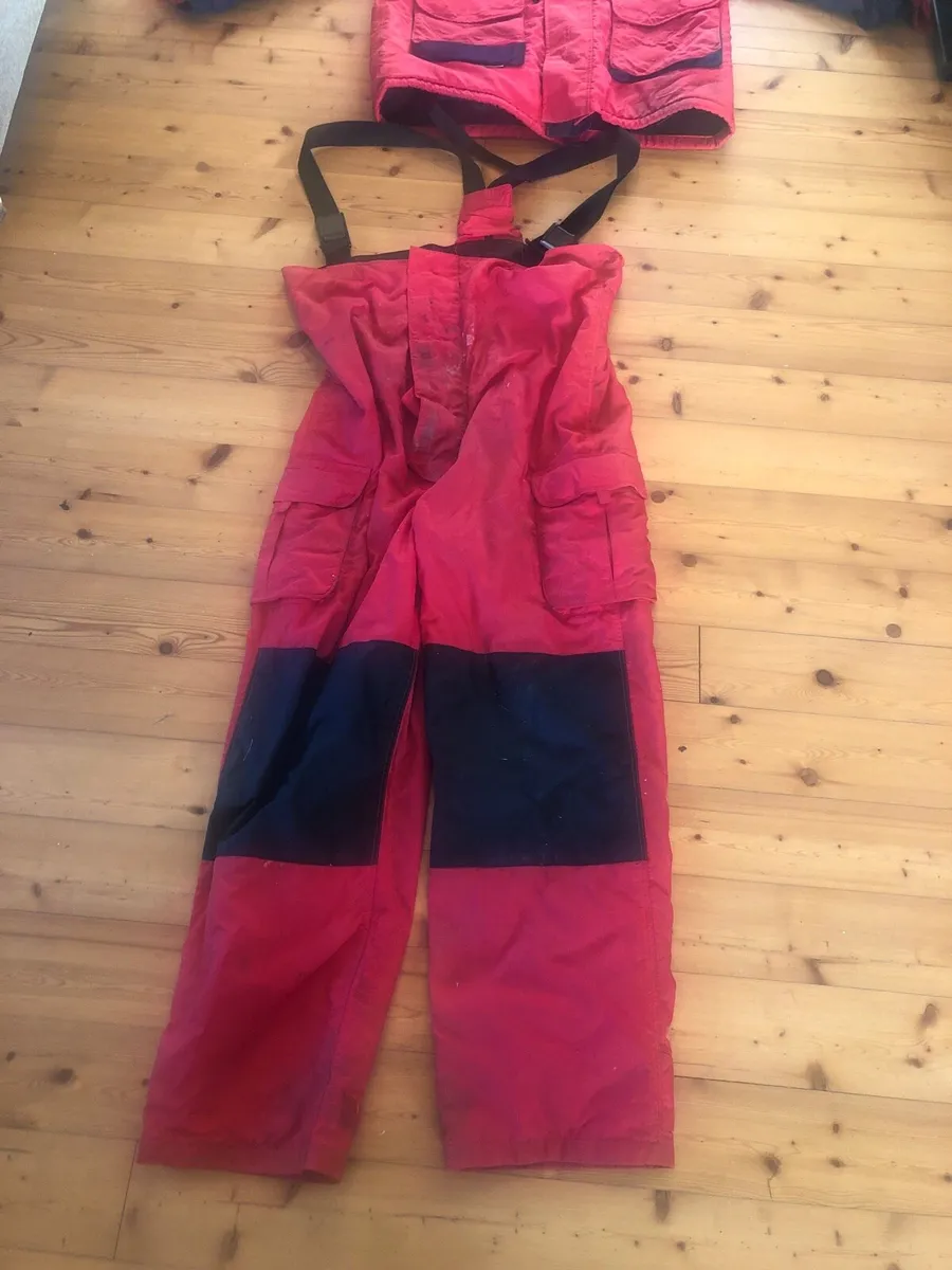 Floatation suit 1 - Image 2