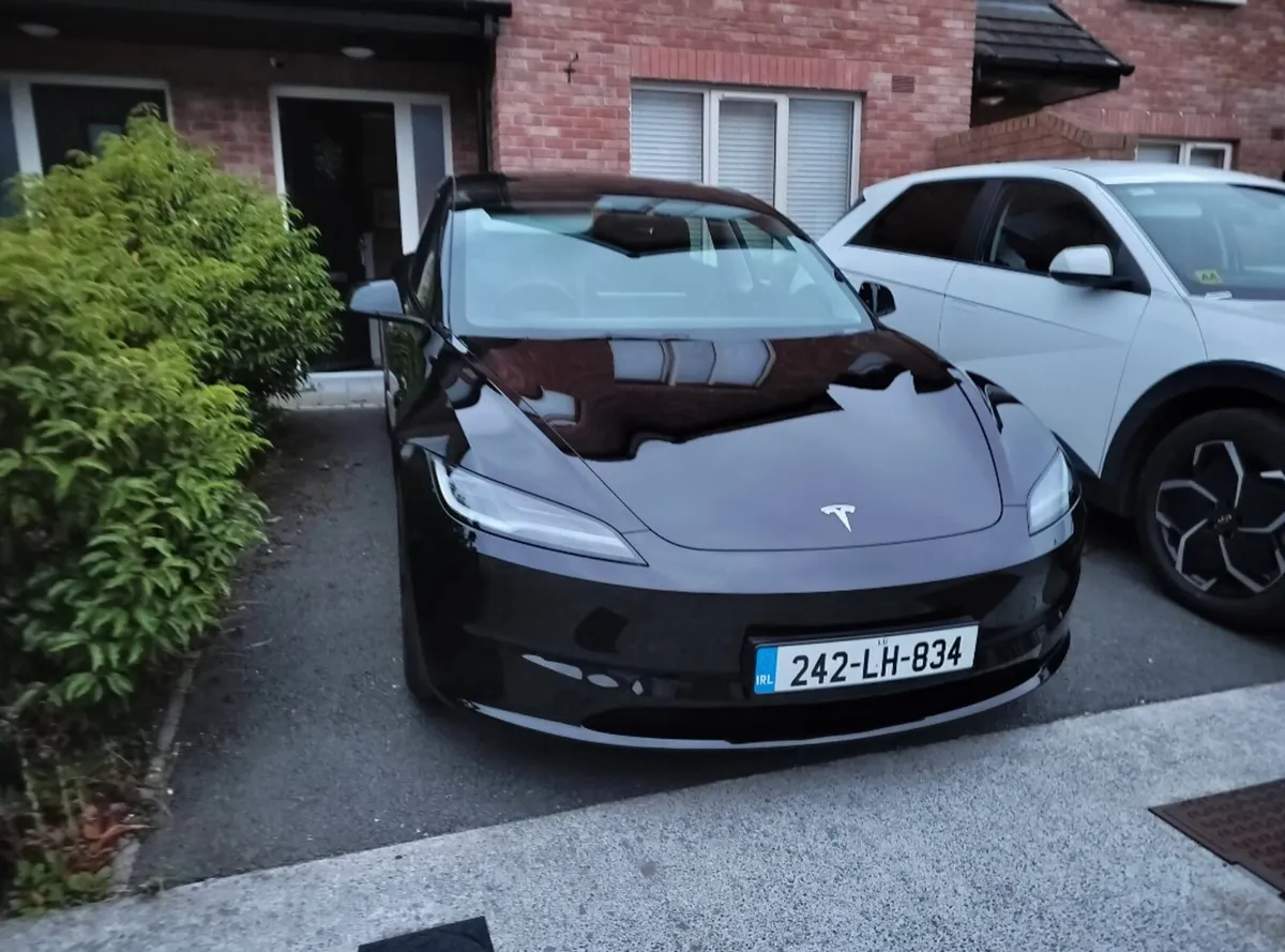 Tesla Model 3 RWD - Image 1