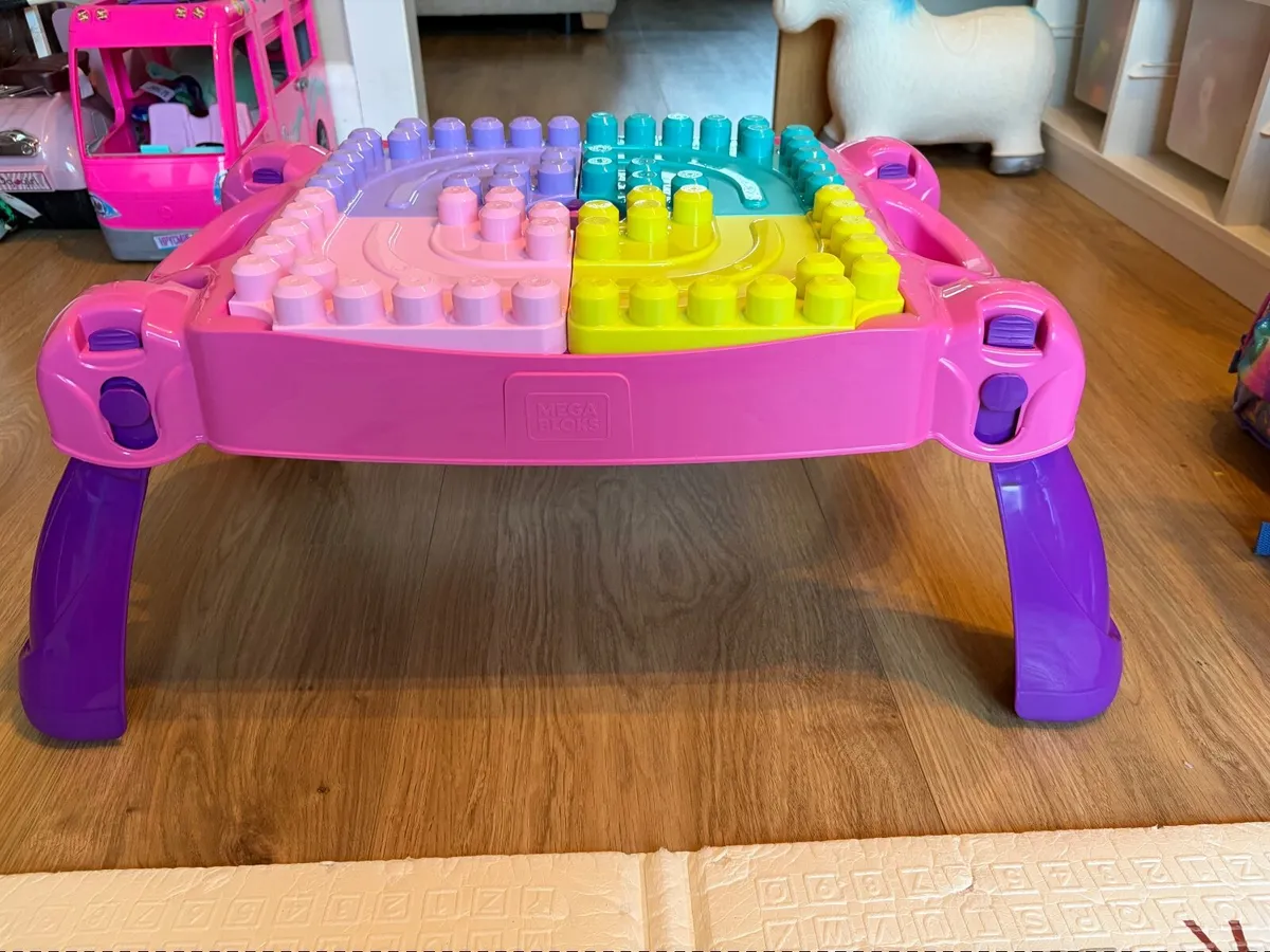 Mega blocks - Image 1