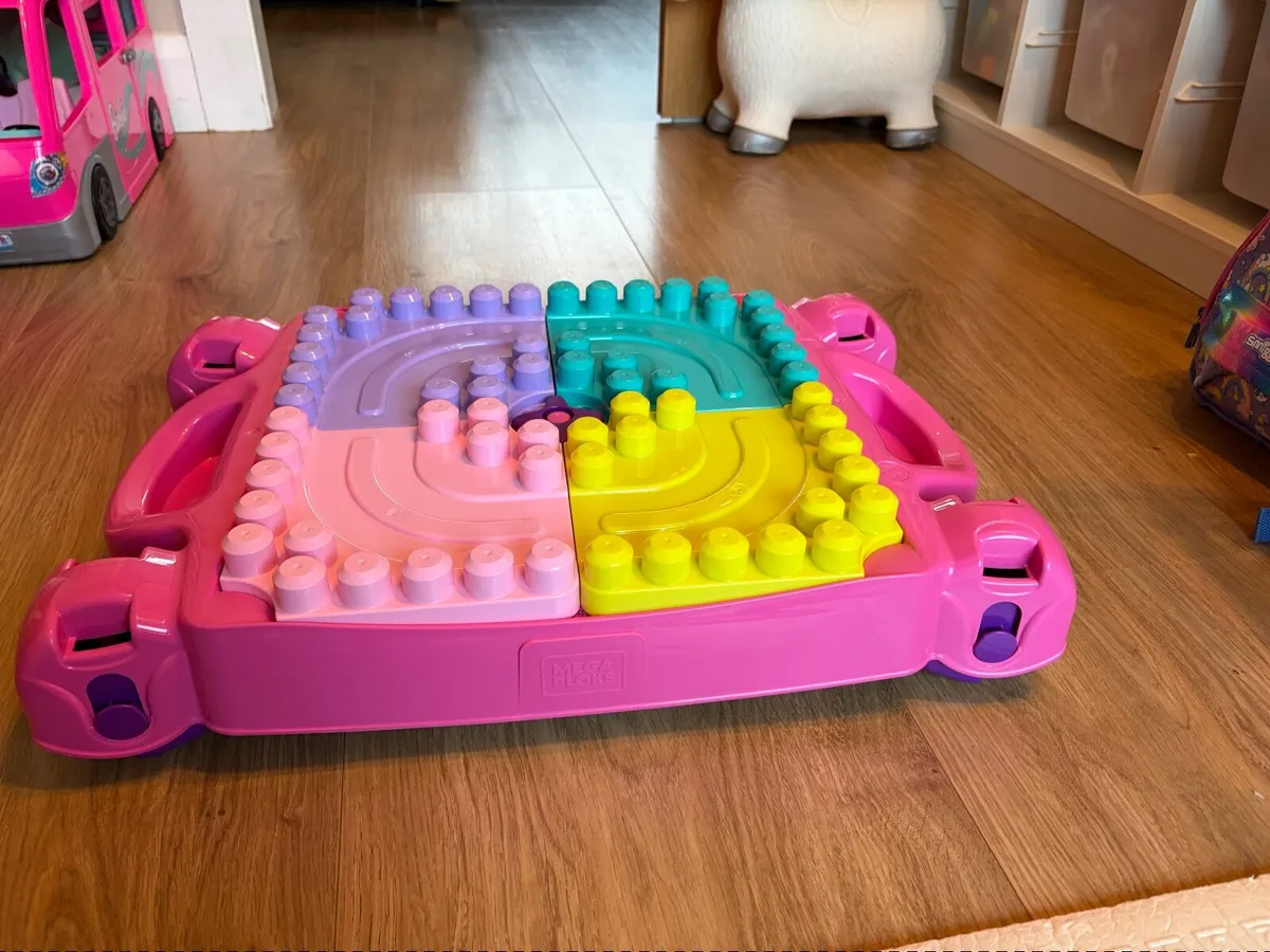 Mega blocks - Image 2