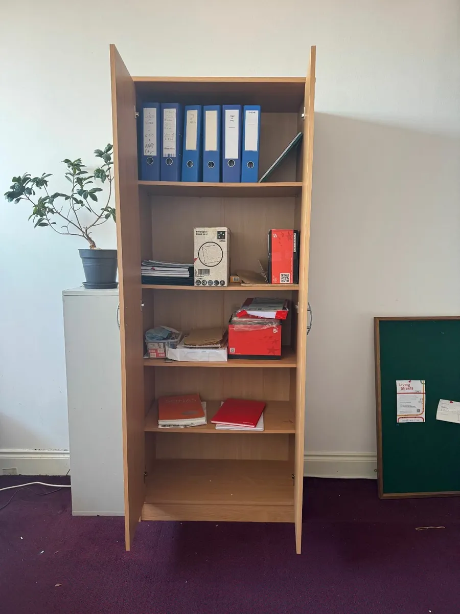 Three office Furniture - Image 2