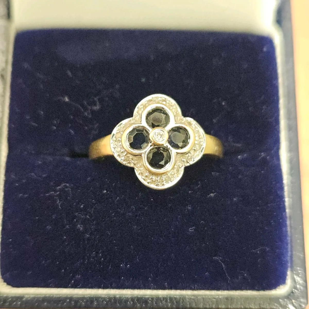 9ct gold ladies ring - Image 2