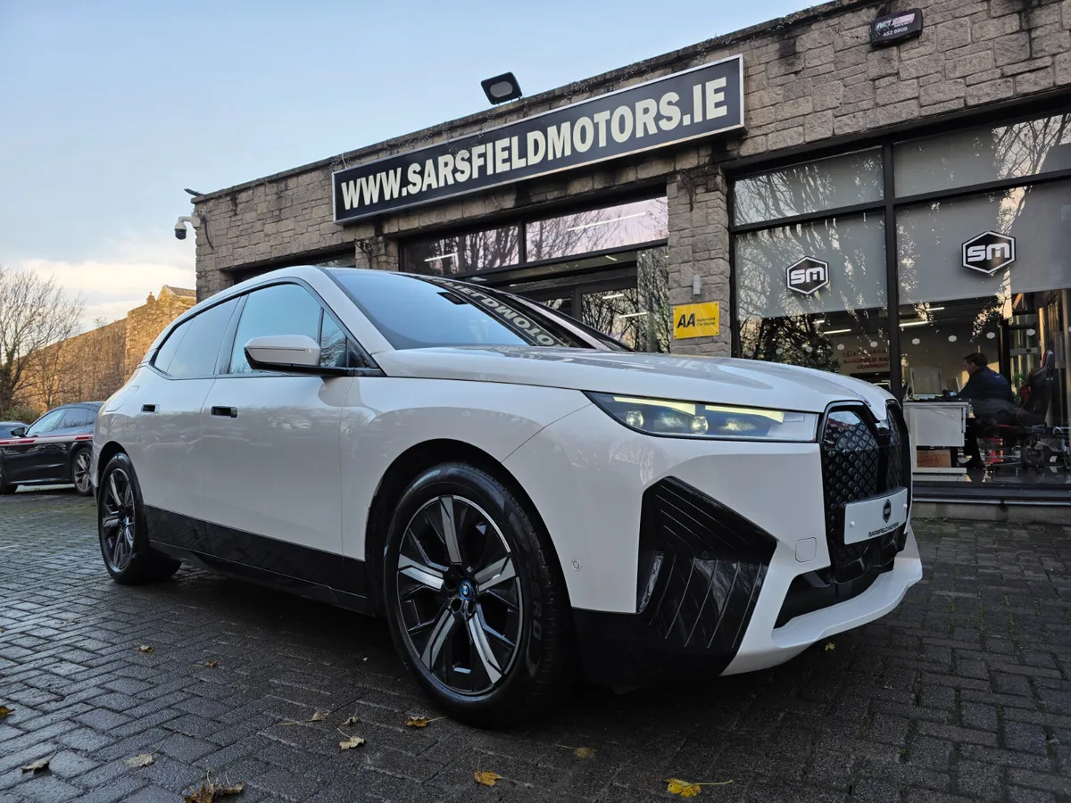 2022 BMW IX XDRIVE40 M-SPORT. - Image 1
