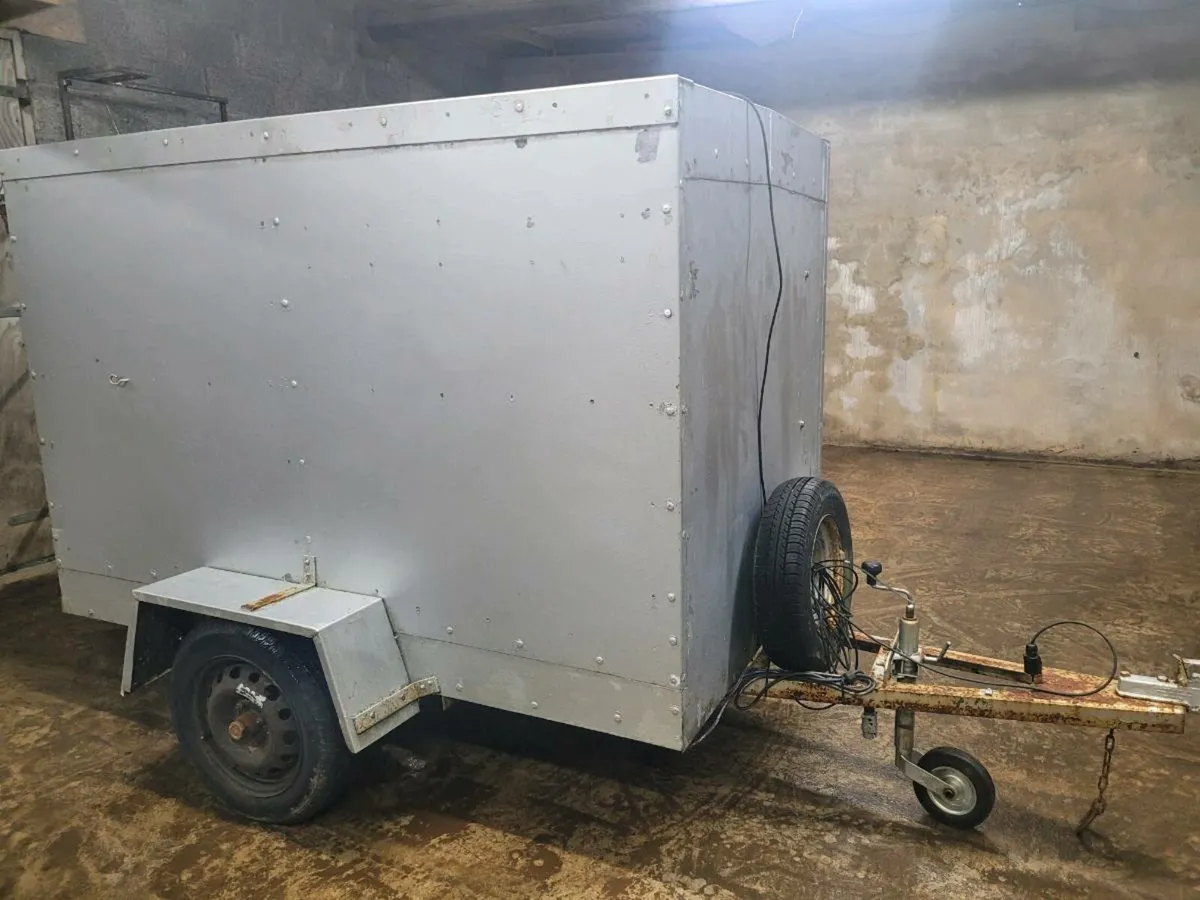 7x4 box trailer - Image 1