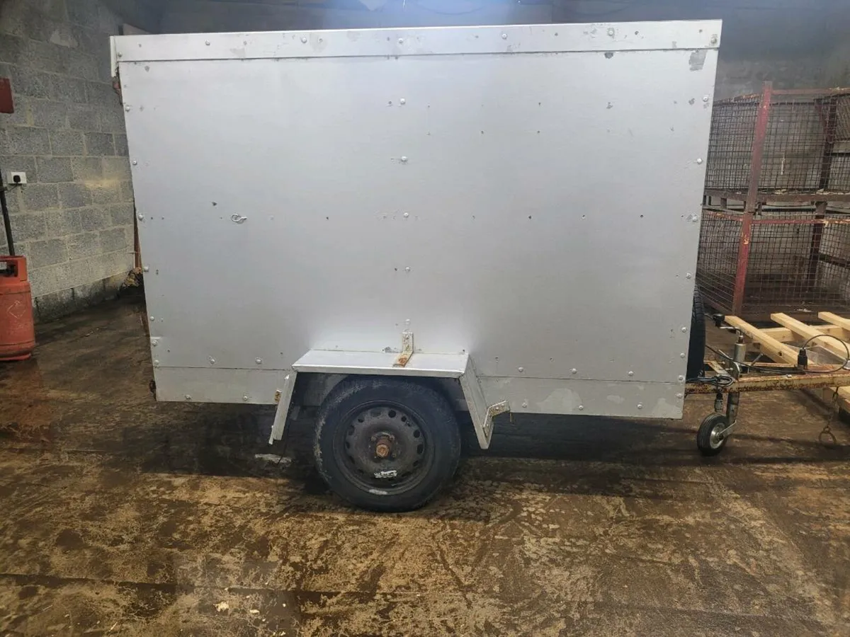 7x4 box trailer - Image 2