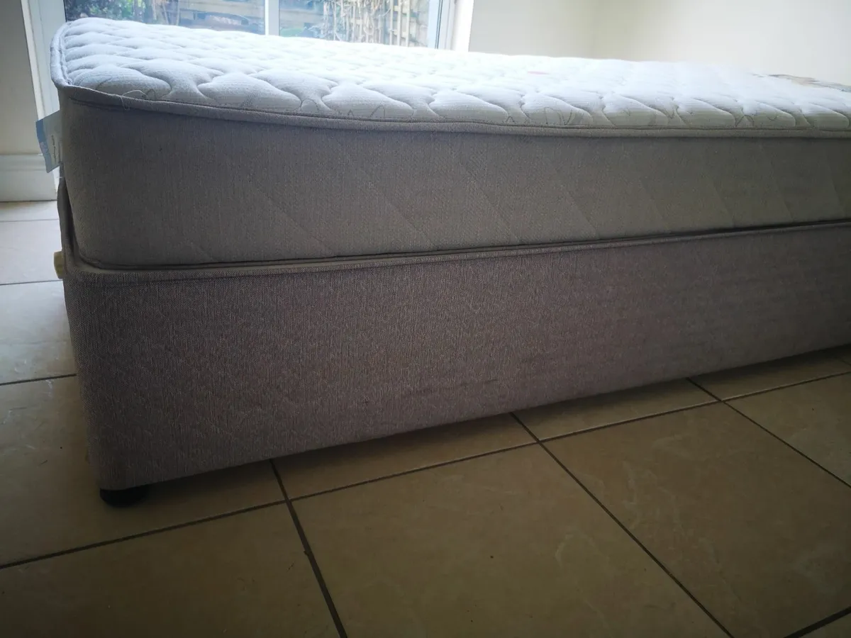 Single bed base & mattress - Image 2