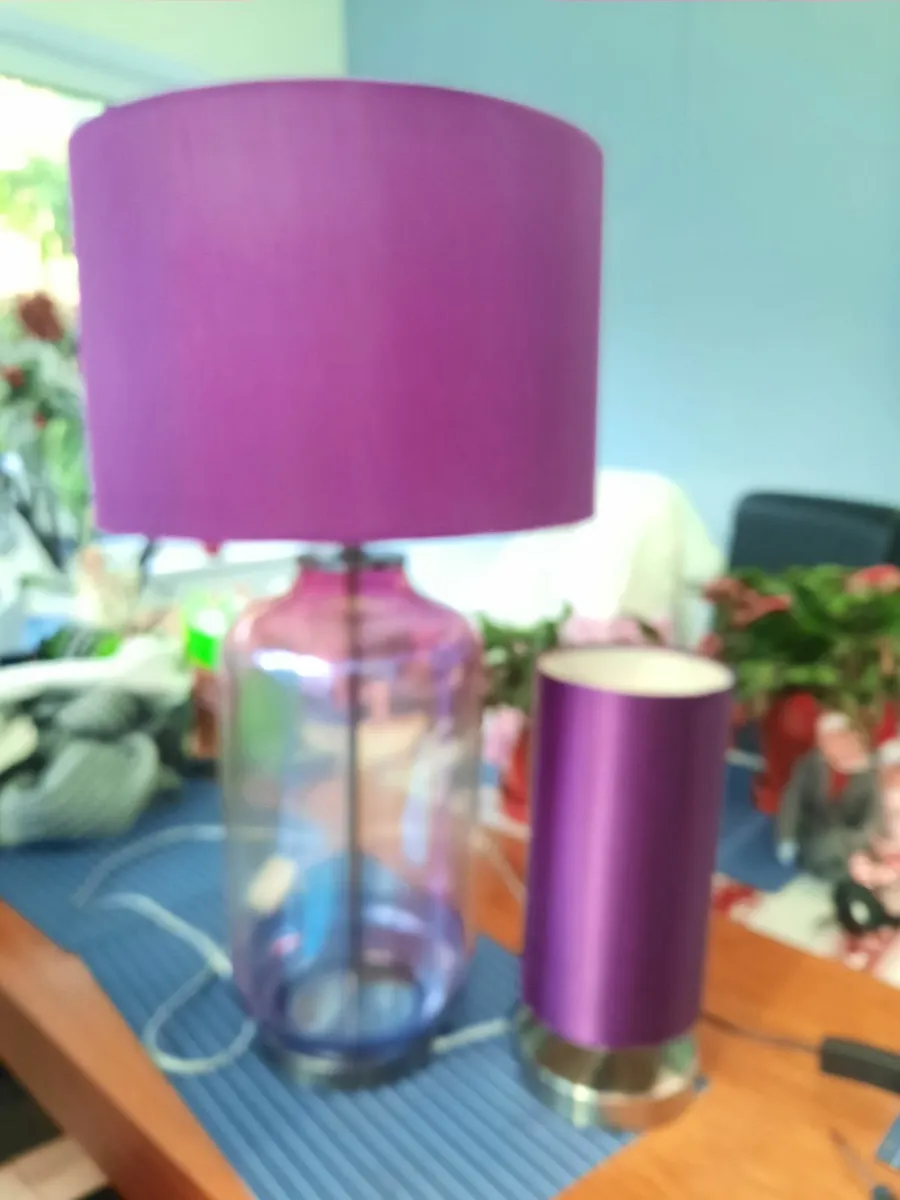 Pair of table lamps and new candle holder - Image 3