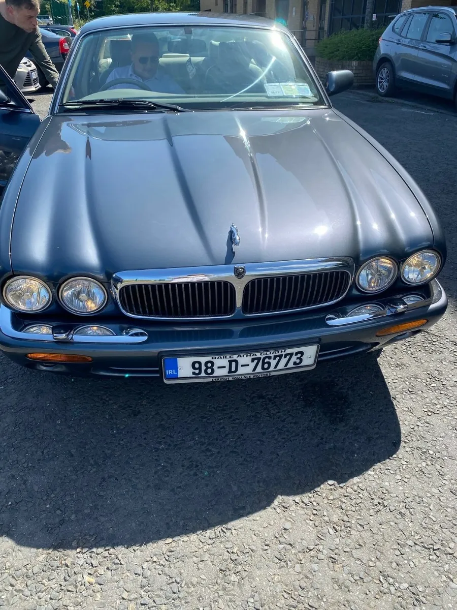 Jaguar Xj 1998 V8 engine - Image 2