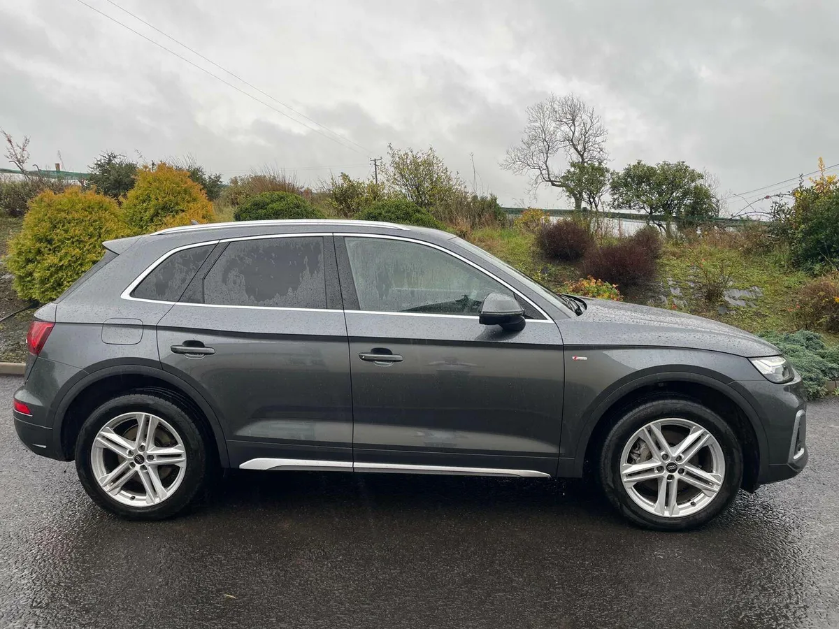 Audi Q5 DIESEL ESTATE - Image 3