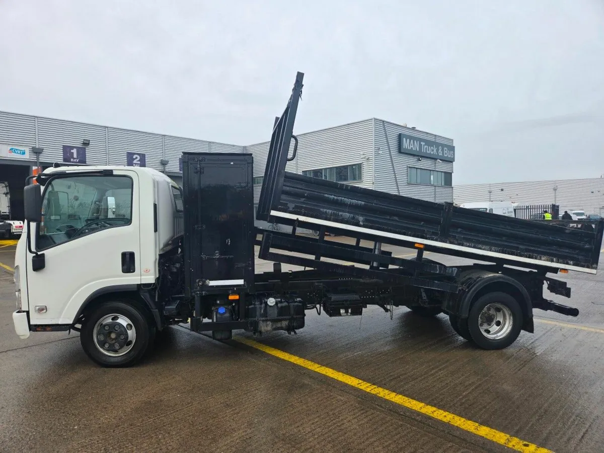 Isuzu NPR NPR75 7.5T Tipper - Image 4