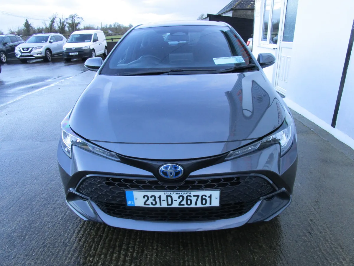 Toyota Corolla 2023 Automatic - Image 2