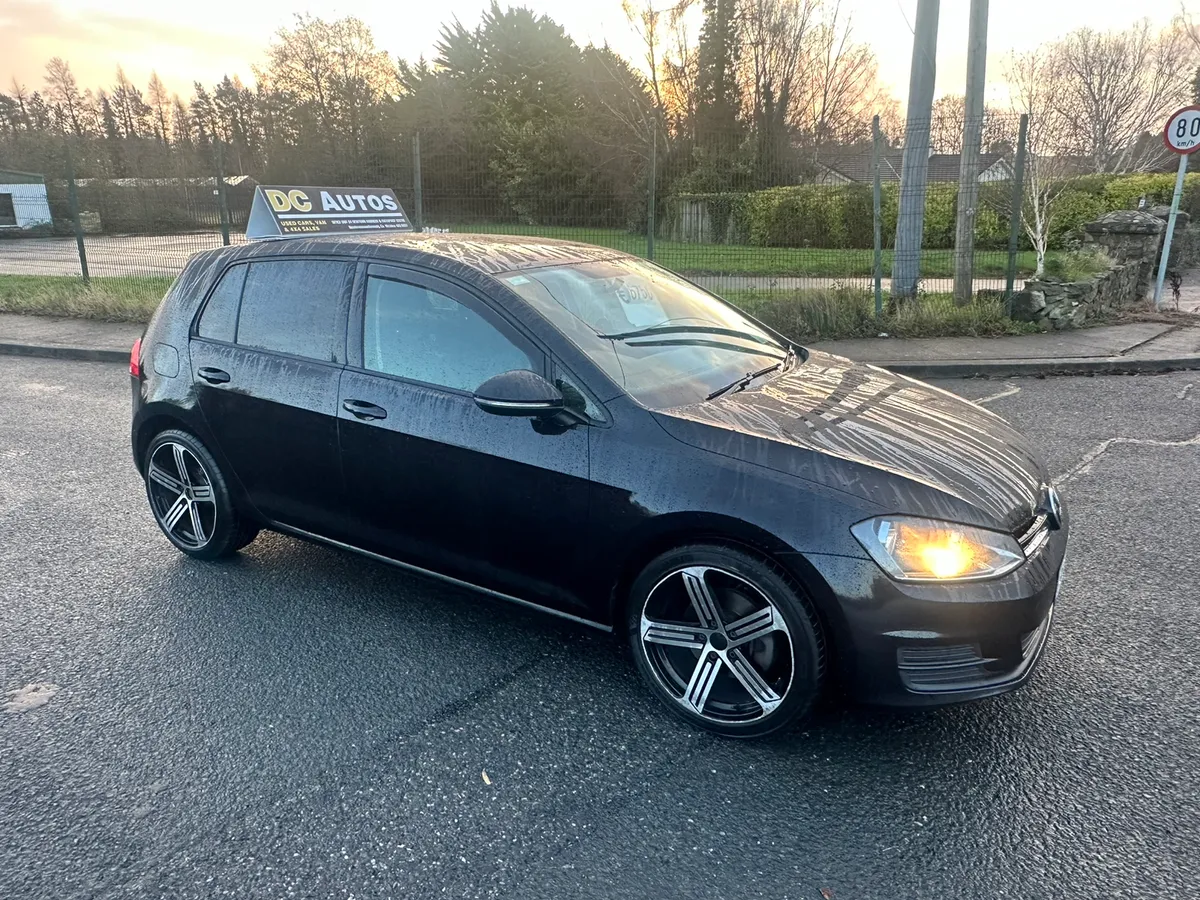 14 Volkswagen Golf - Image 1