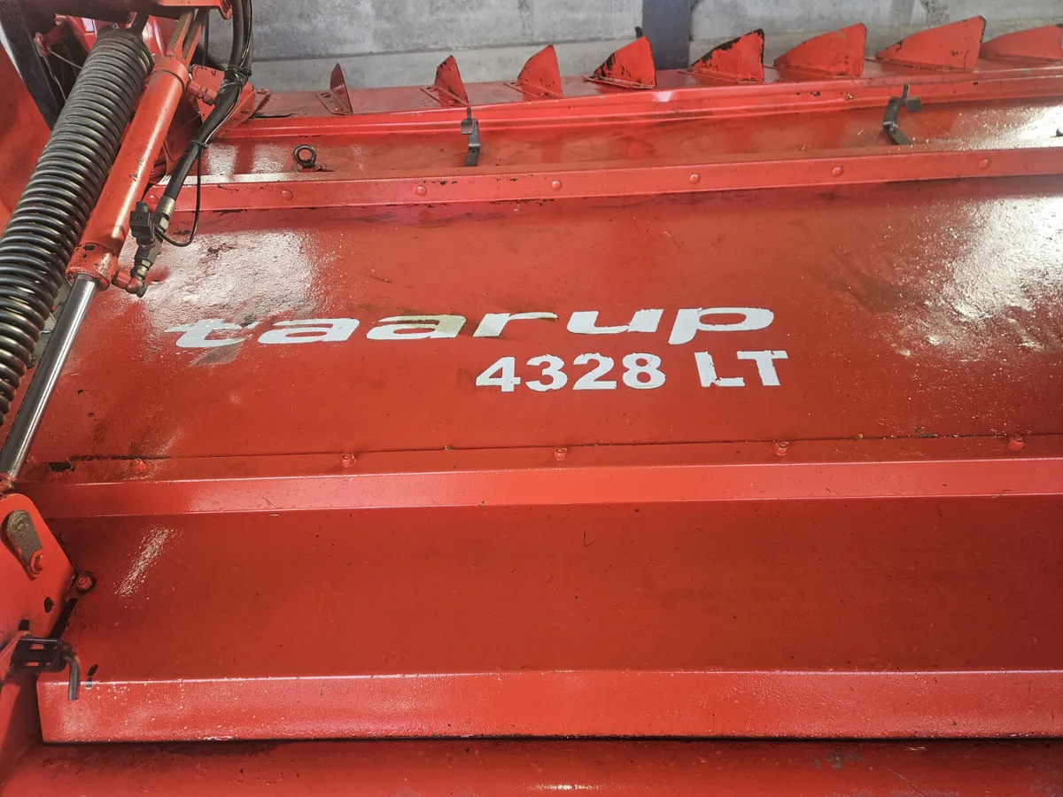 KVERNELAND TAARUP 4328LT 10 FOOT 6  MOWER - Image 1