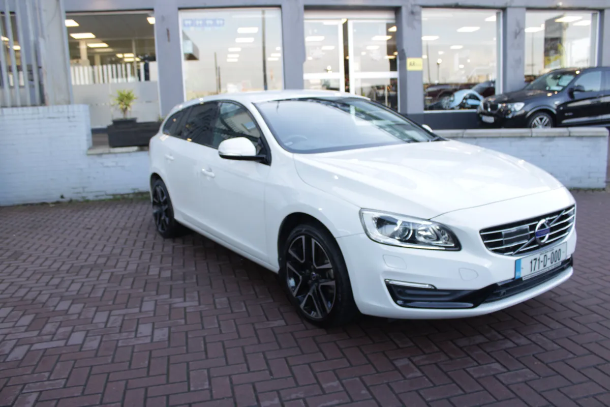 2.0D SE LUXURY EDITION 5DR ESTATE AUTO // 60,000KM - Image 1