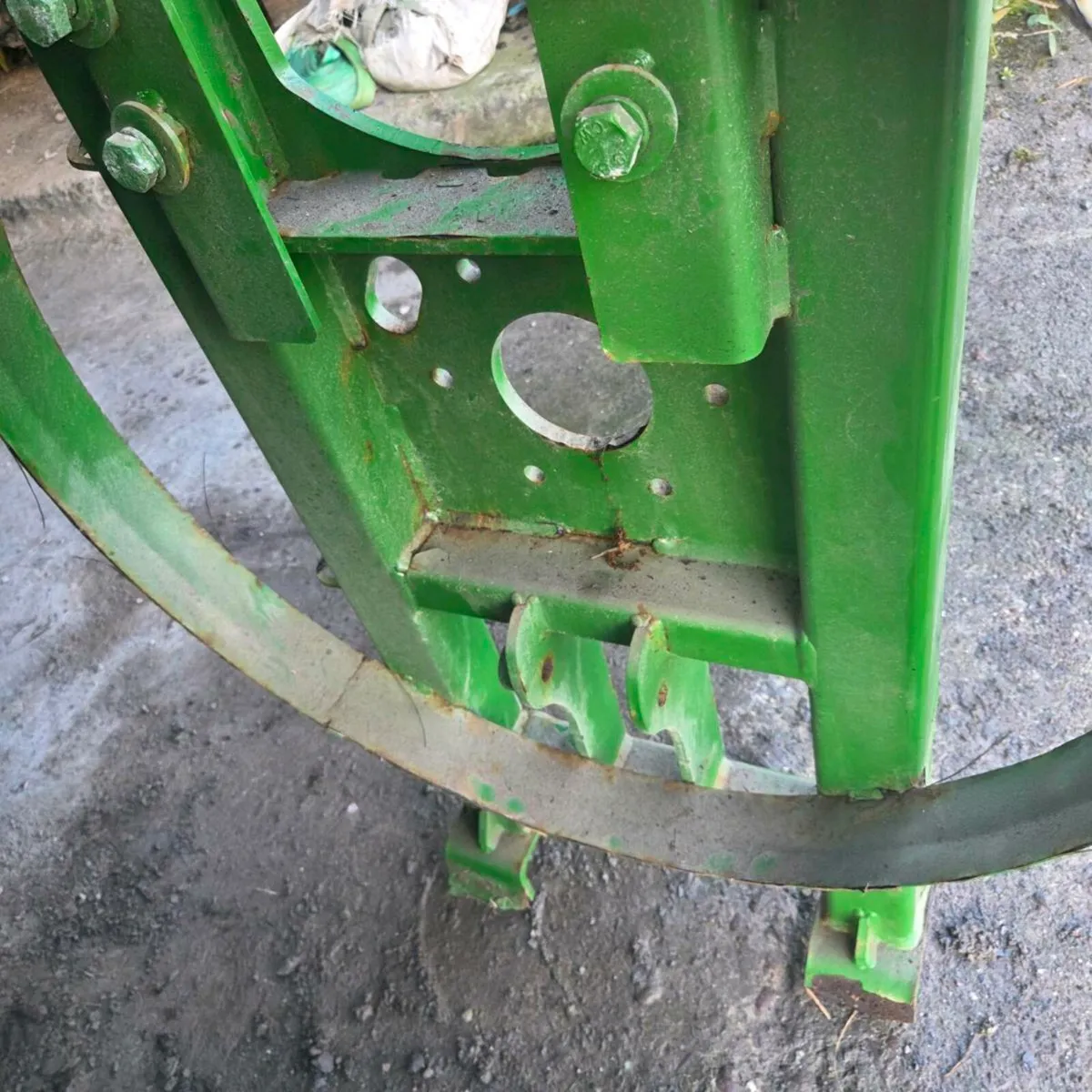 New Mchale 991 wrapper tipping frame - Image 3