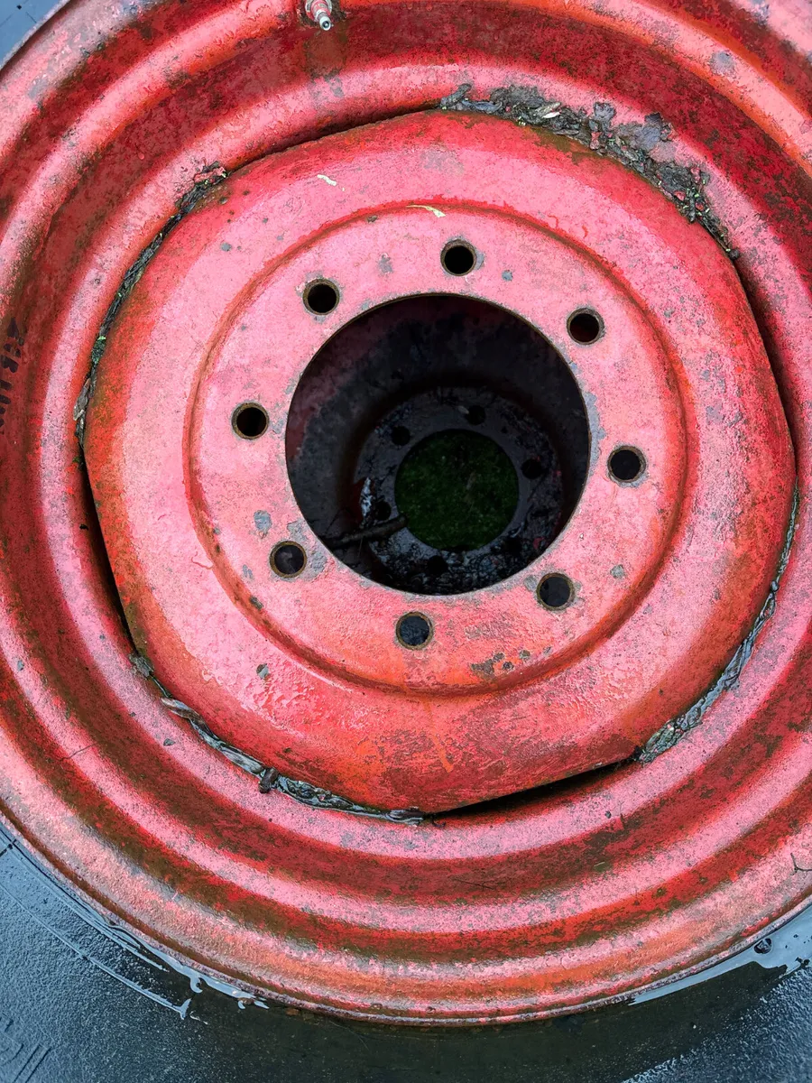 14,9 13 26 wheels - Image 2