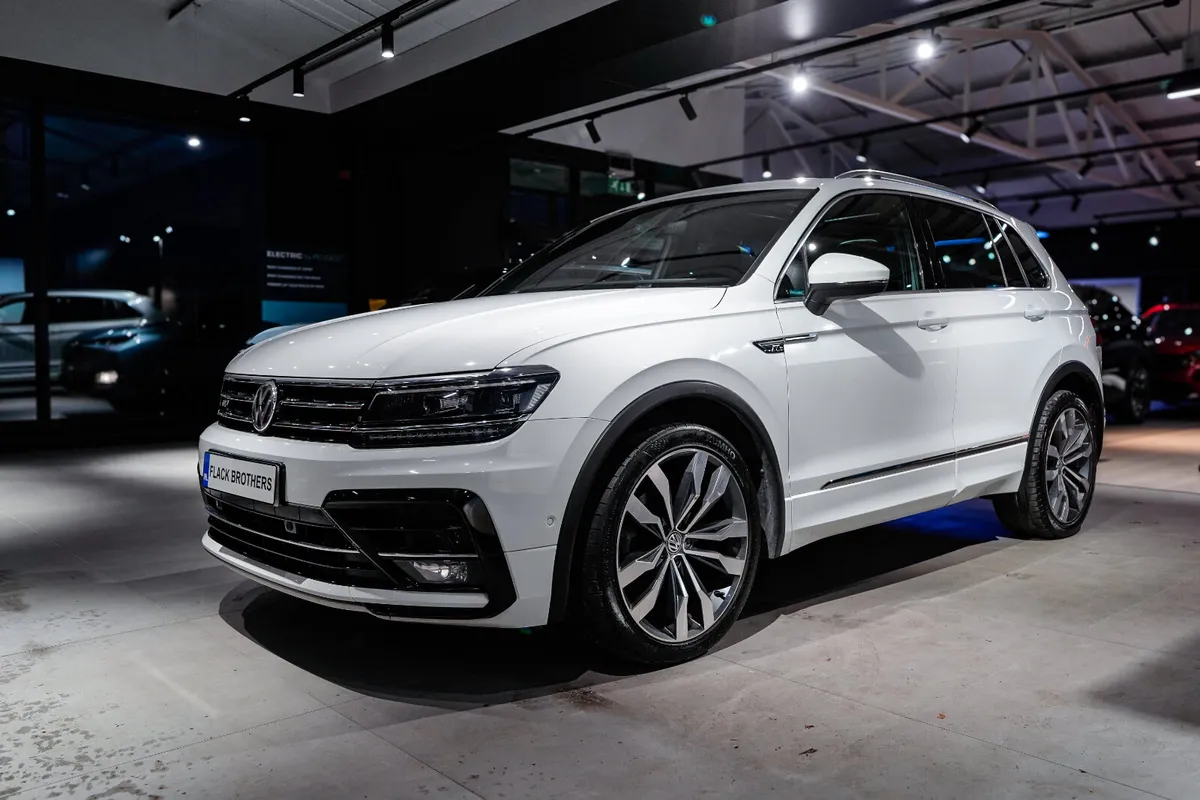 2017 Volkswagen Tiguan 2.0 TDI R-Line BMT 150PS - Image 3