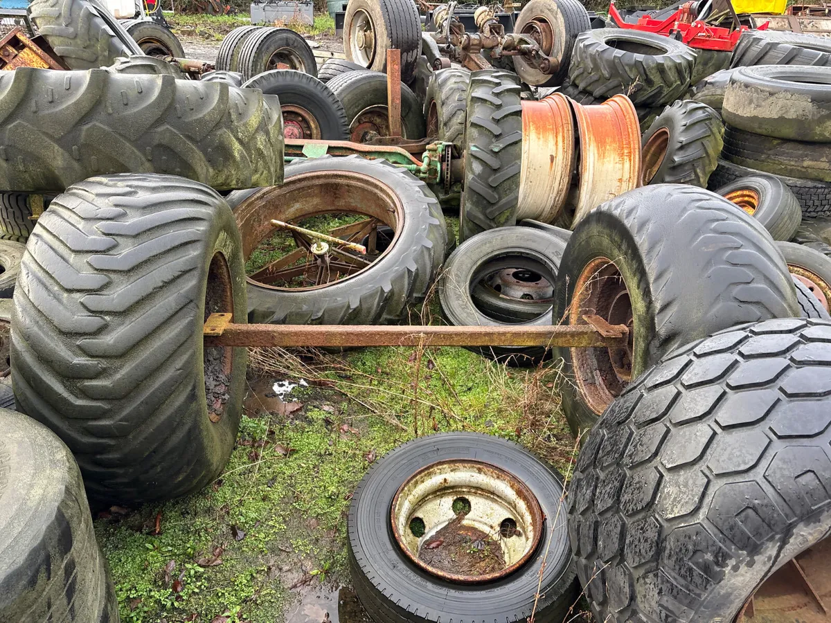 Wheels and axle for tanker