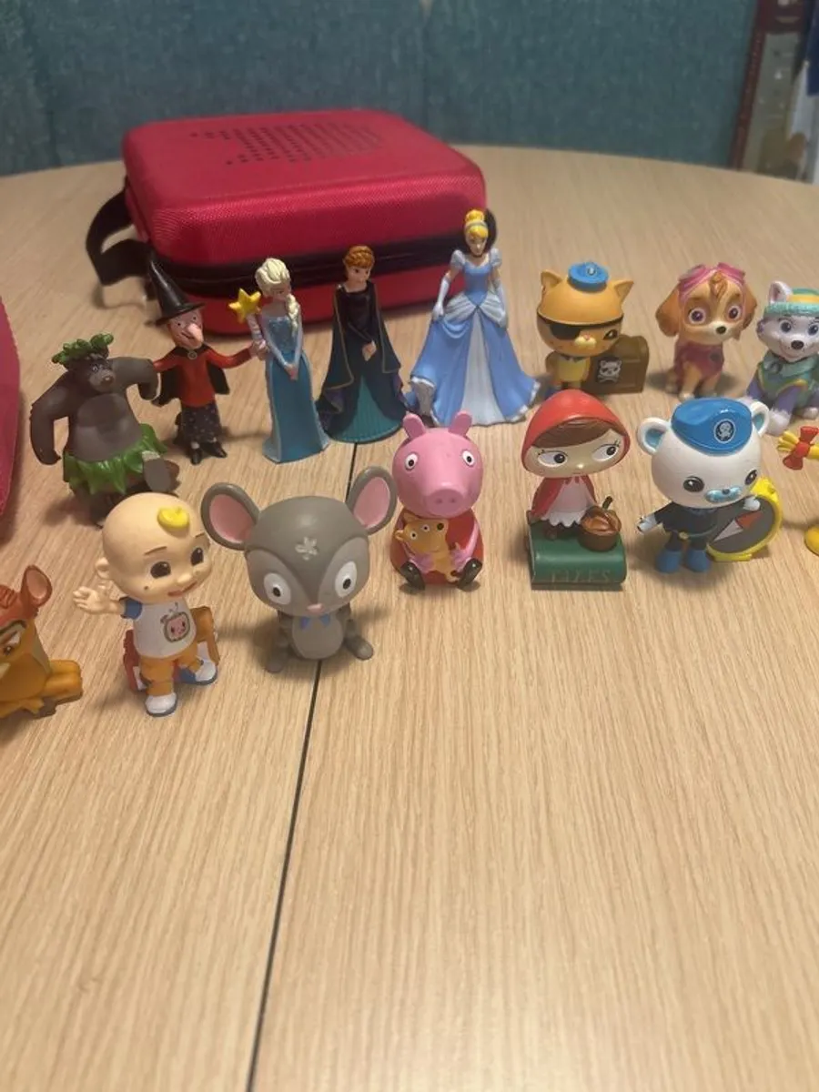 Tonie Box and 21 Tonies - Image 3