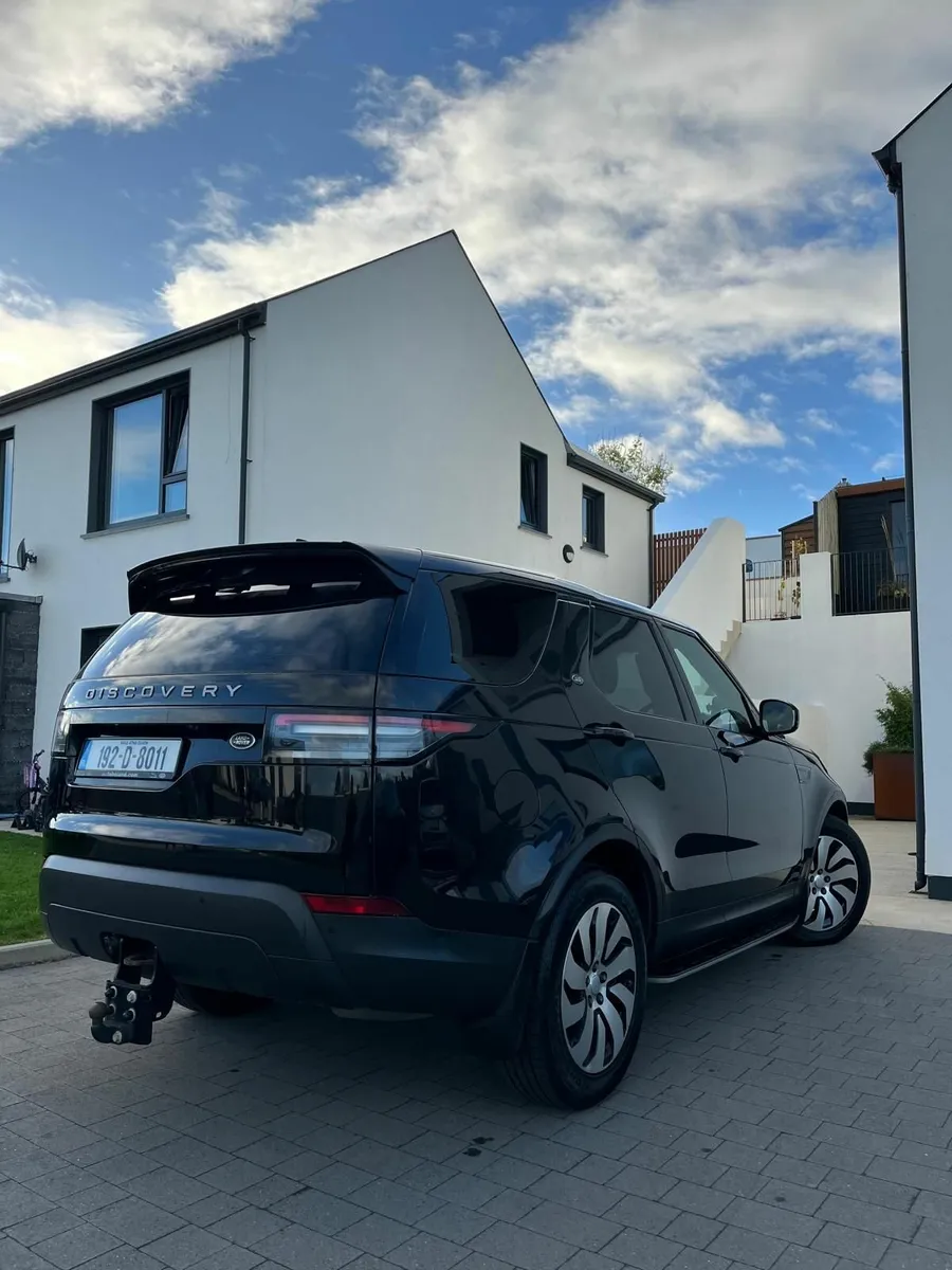 Land Rover Discovery 2019 - Image 2