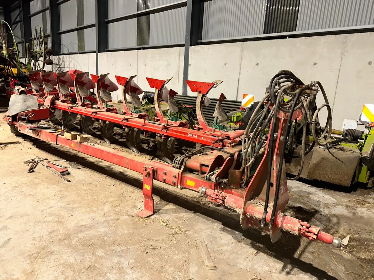 Kverneland PG 8 furrow Plough - Image 4