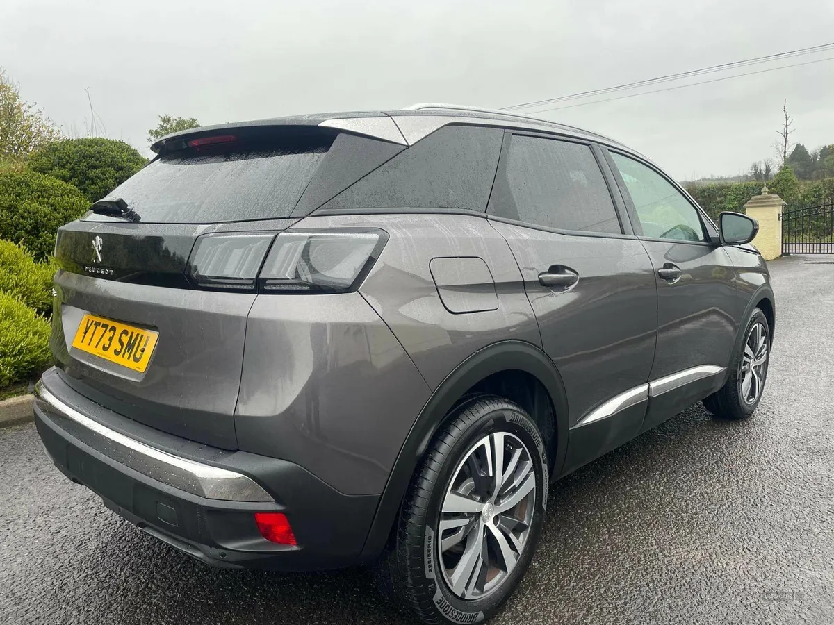 Peugeot 3008 DIESEL ESTATE - Image 2