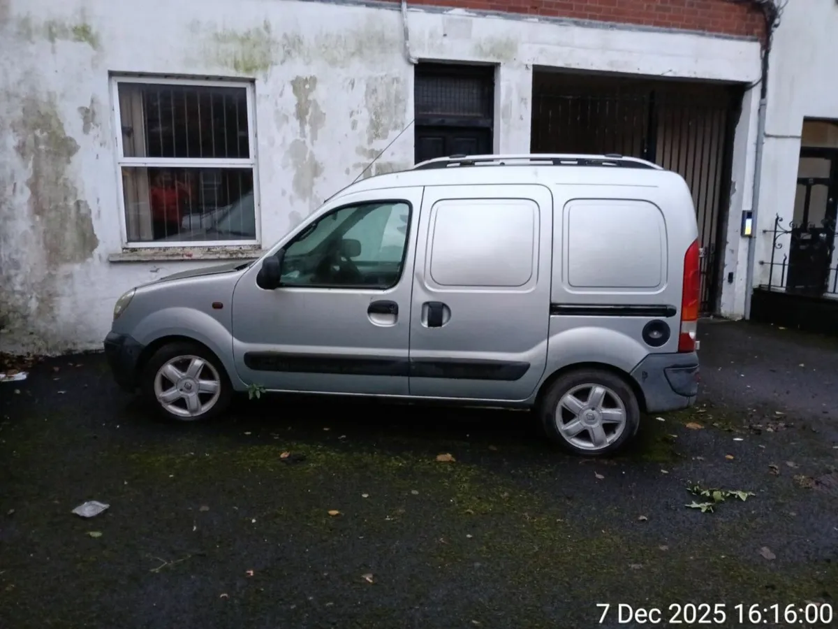 Renault Kangoo  spare or repairs alloys roof racks - Image 2