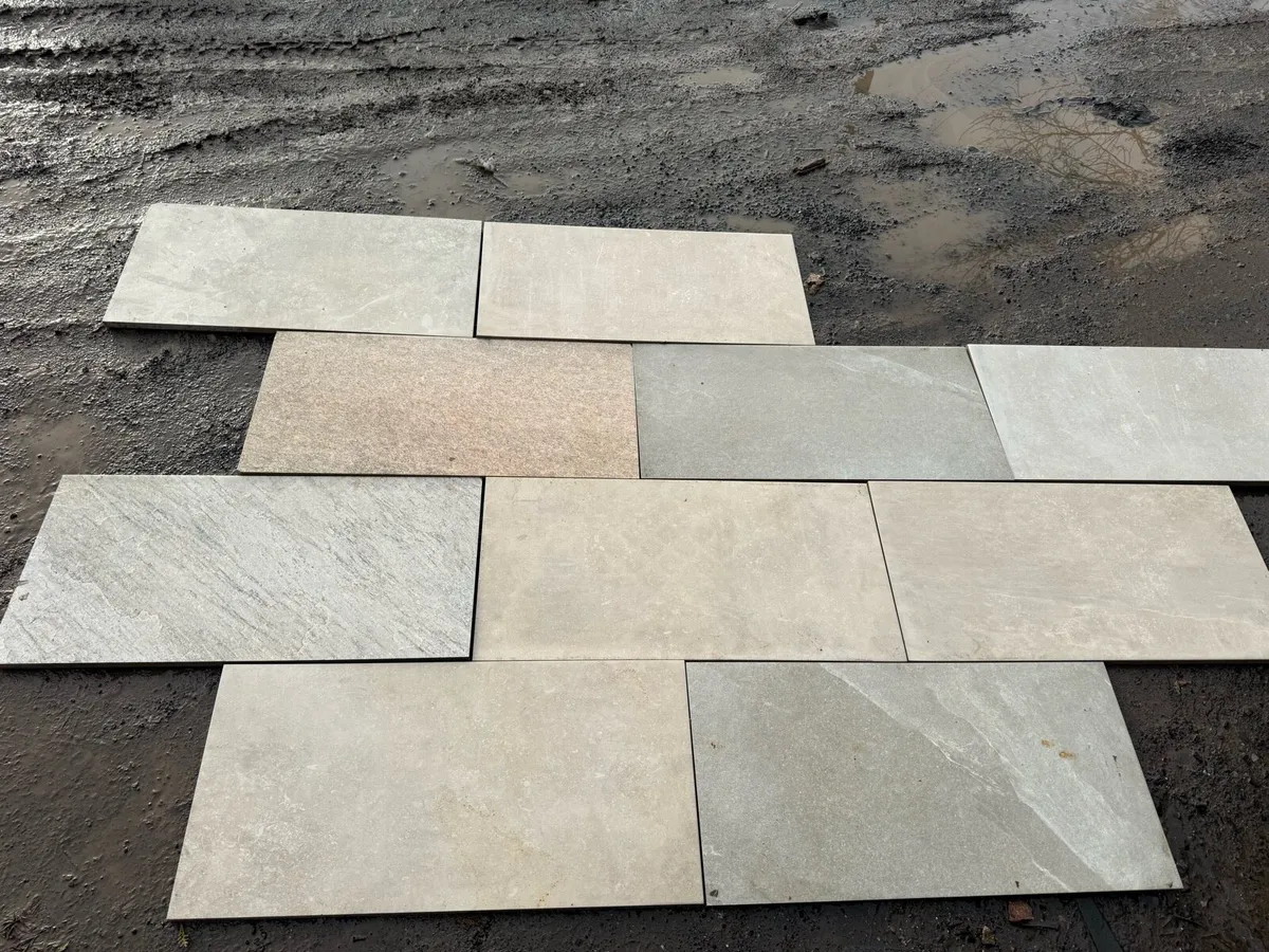 Bargain Quartz Paving 800mm by 400mm . - Image 2