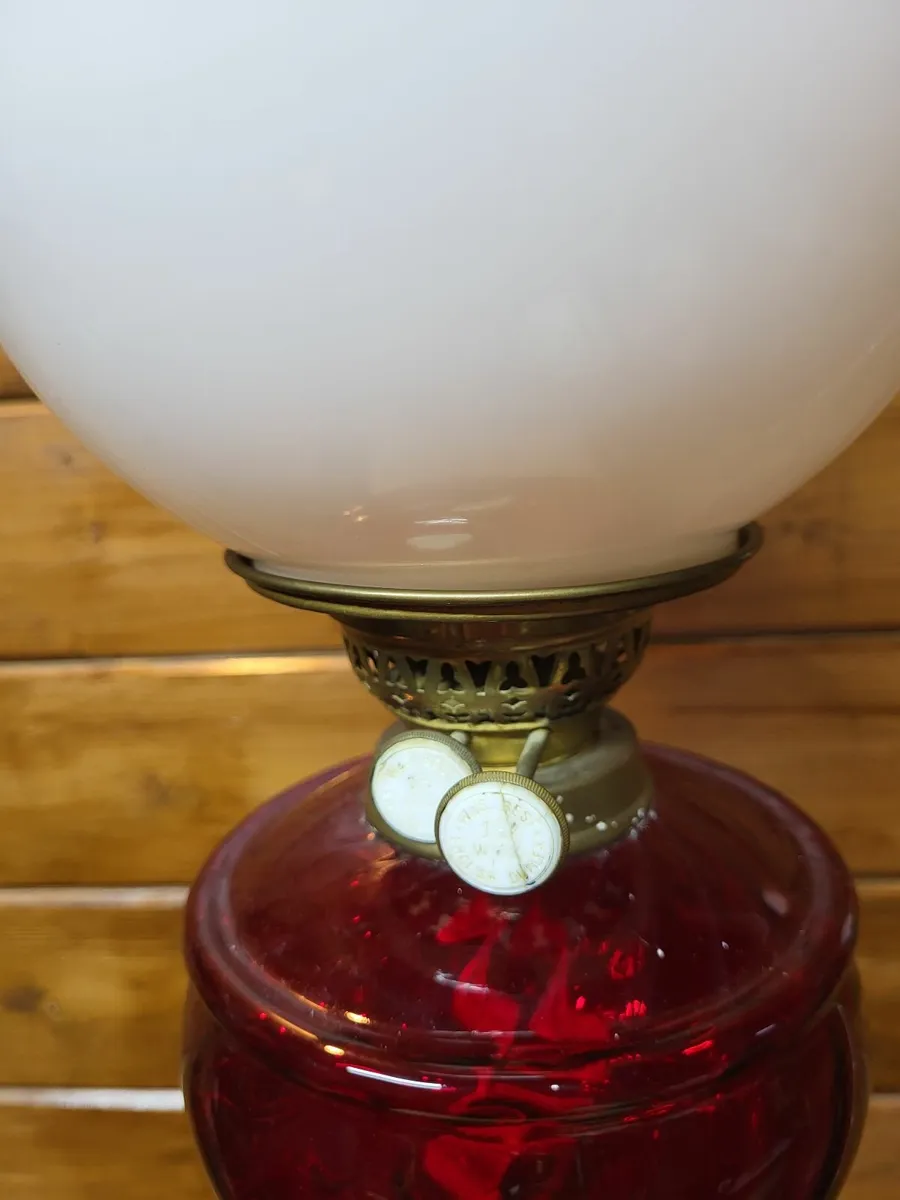 Antigue Oil lamp - Image 4