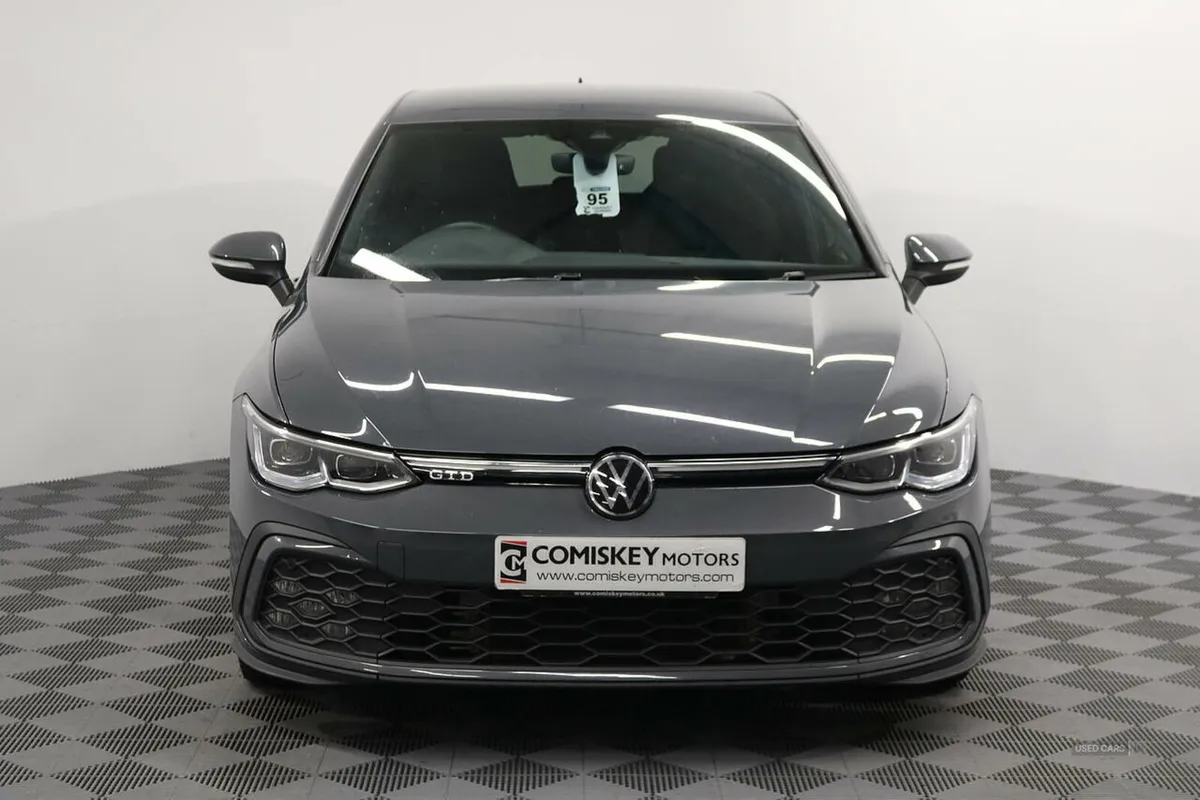 Volkswagen Golf TDI GTD - Image 2