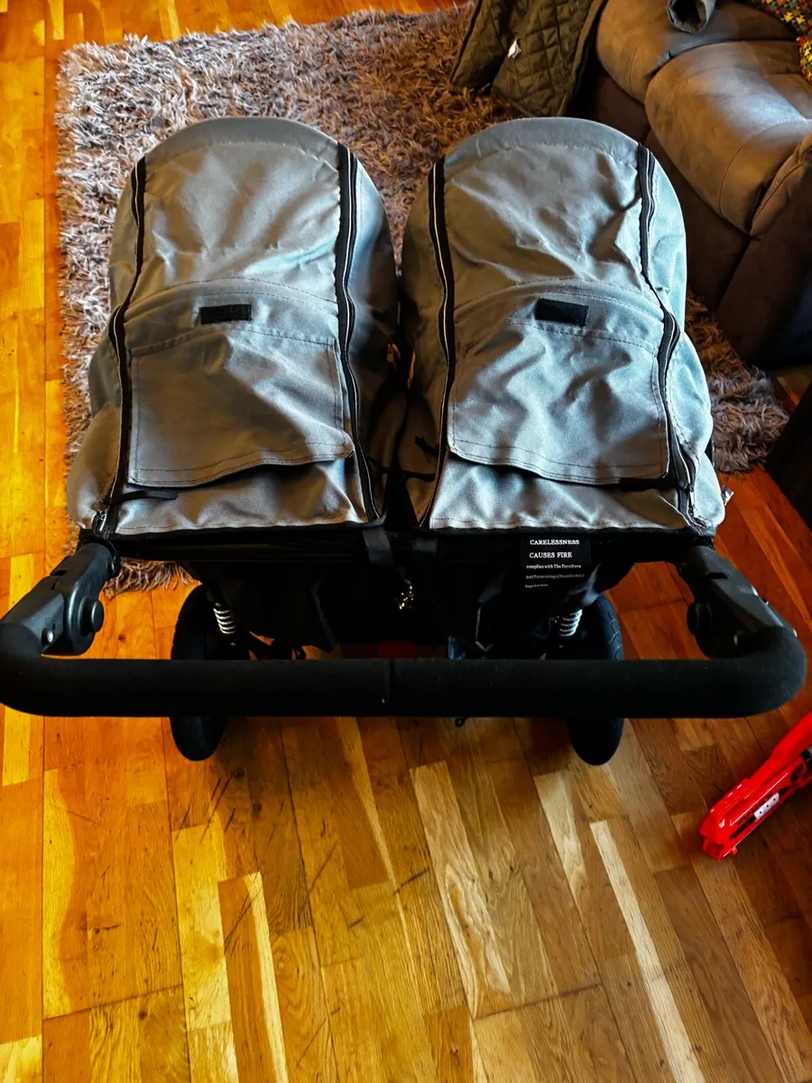 Out n about double - Image 4