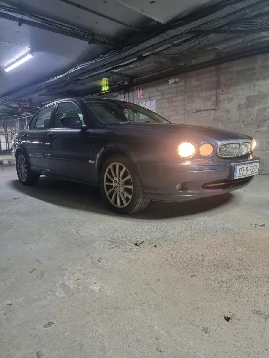 Jaguar X-Type - Image 2