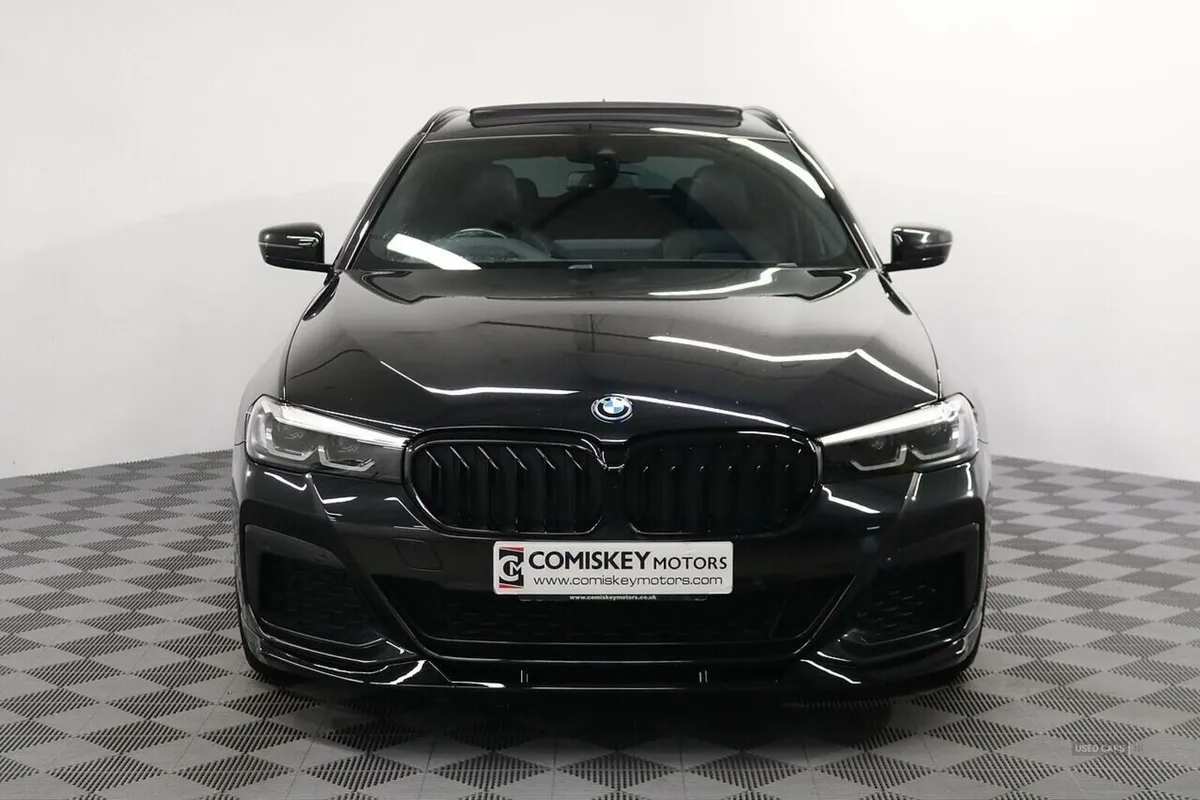 BMW 5-Series 530e M Sport - Image 2