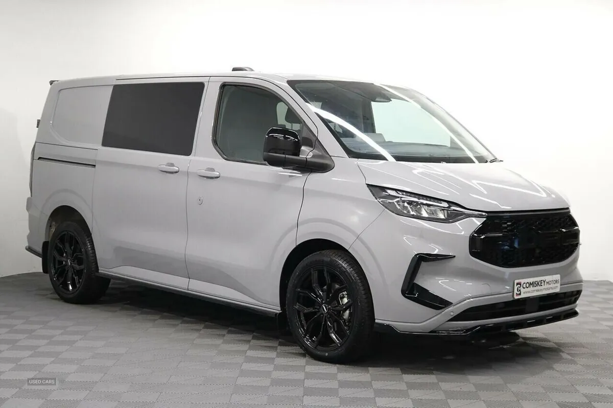 Ford Transit Custom 320 EcoBlue Limited Crew Van D - Image 1