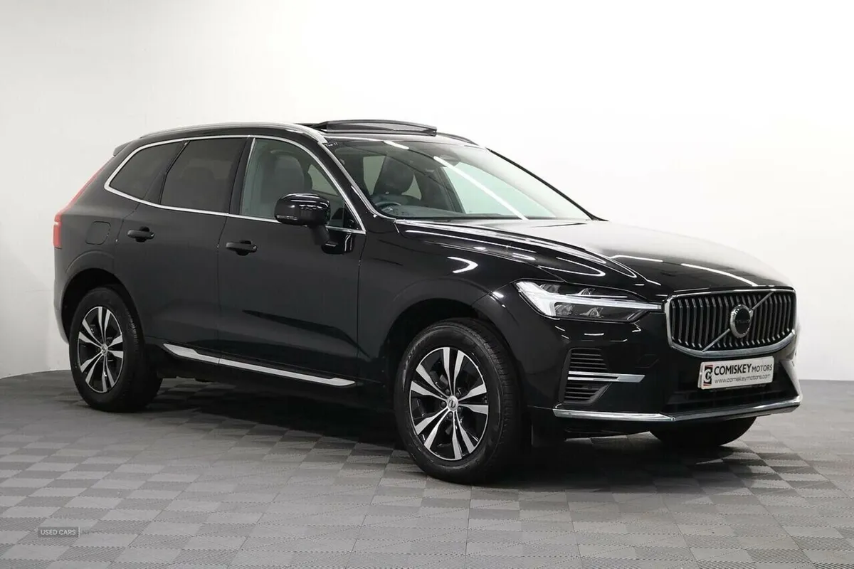 Volvo XC60 h T6 Core - Image 1