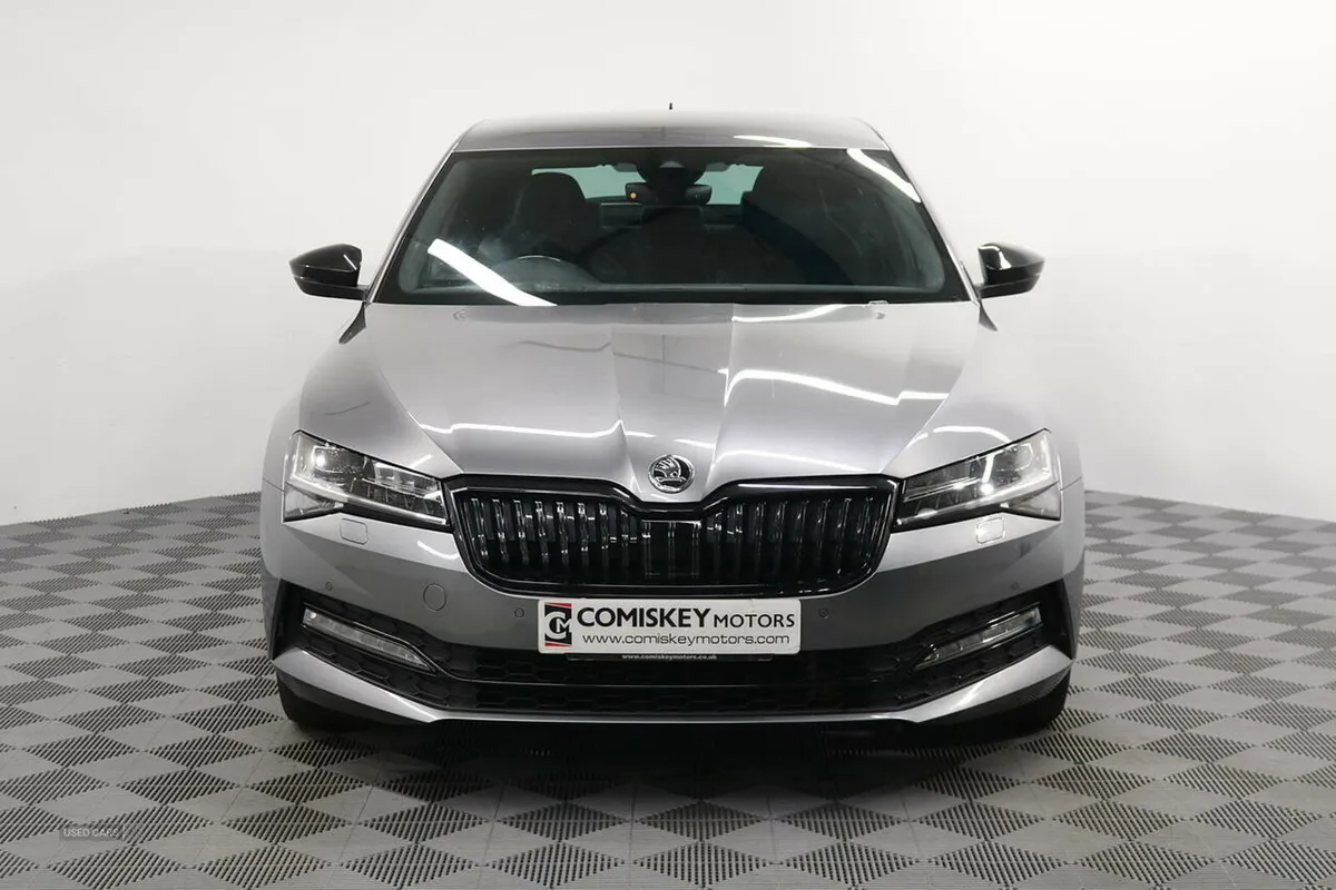 Skoda Superb TDI SportLine Plus - Image 2