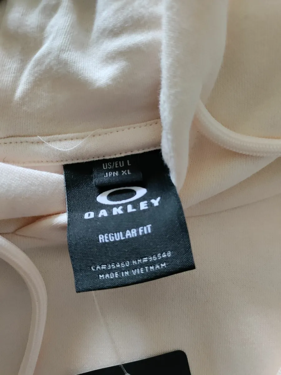 Oakley Golf Hoodie L New - Image 3