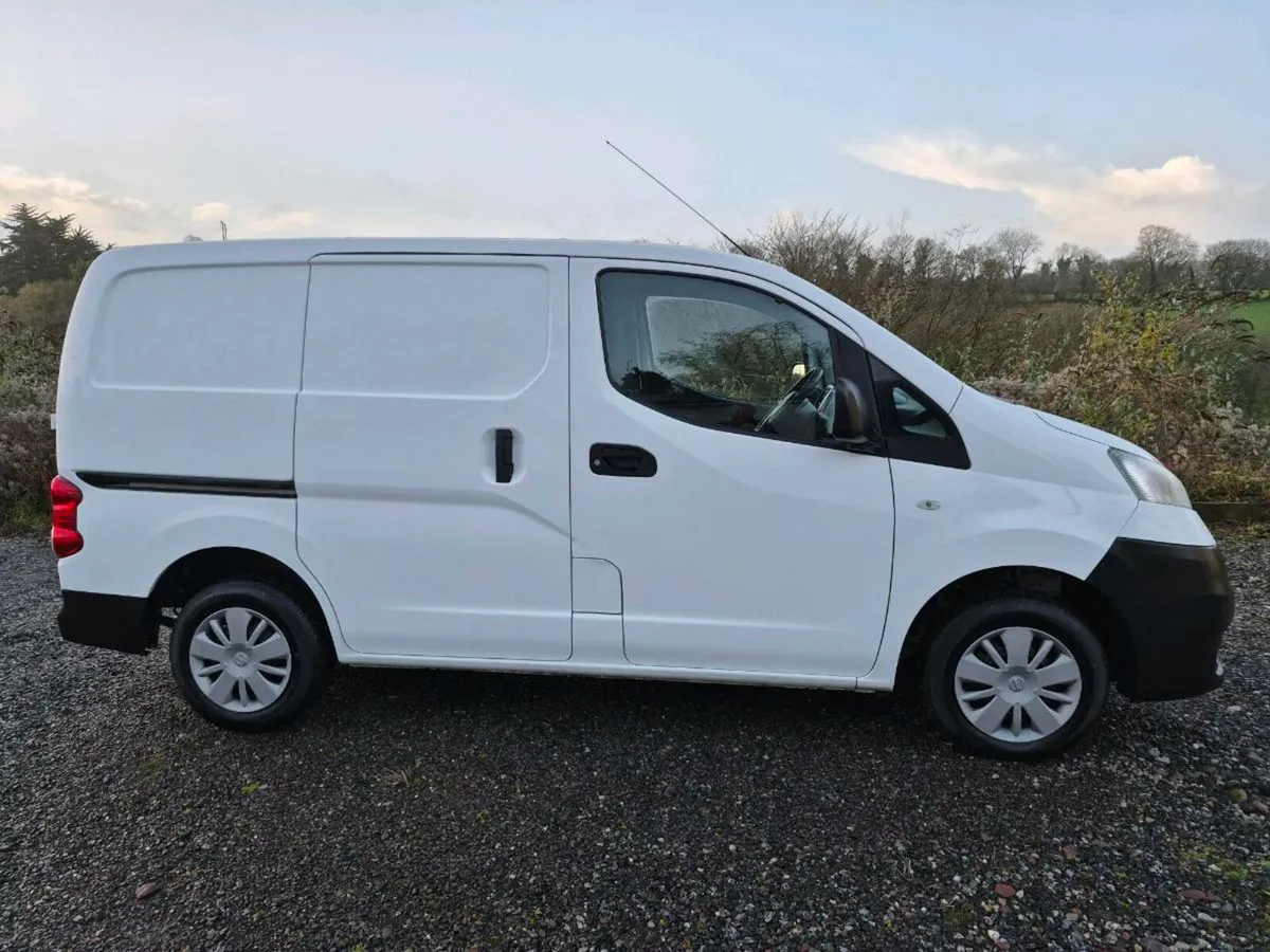 191 nissan van ,Doe,vat included,clean van - Image 4