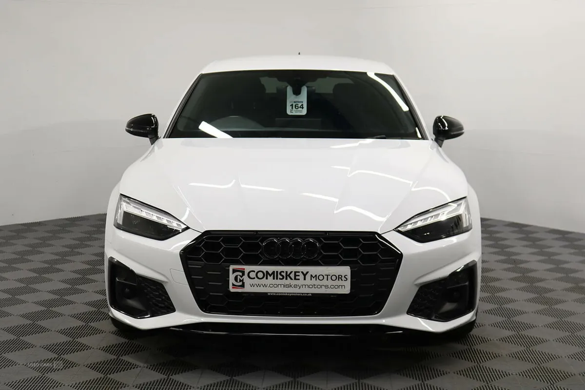Audi A5 TFSI Black Edition - Image 2