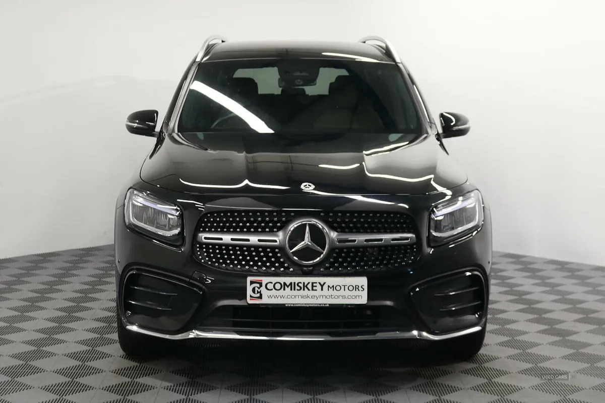 Mercedes-Benz GLB 200 MHEV AMG Line - Image 2