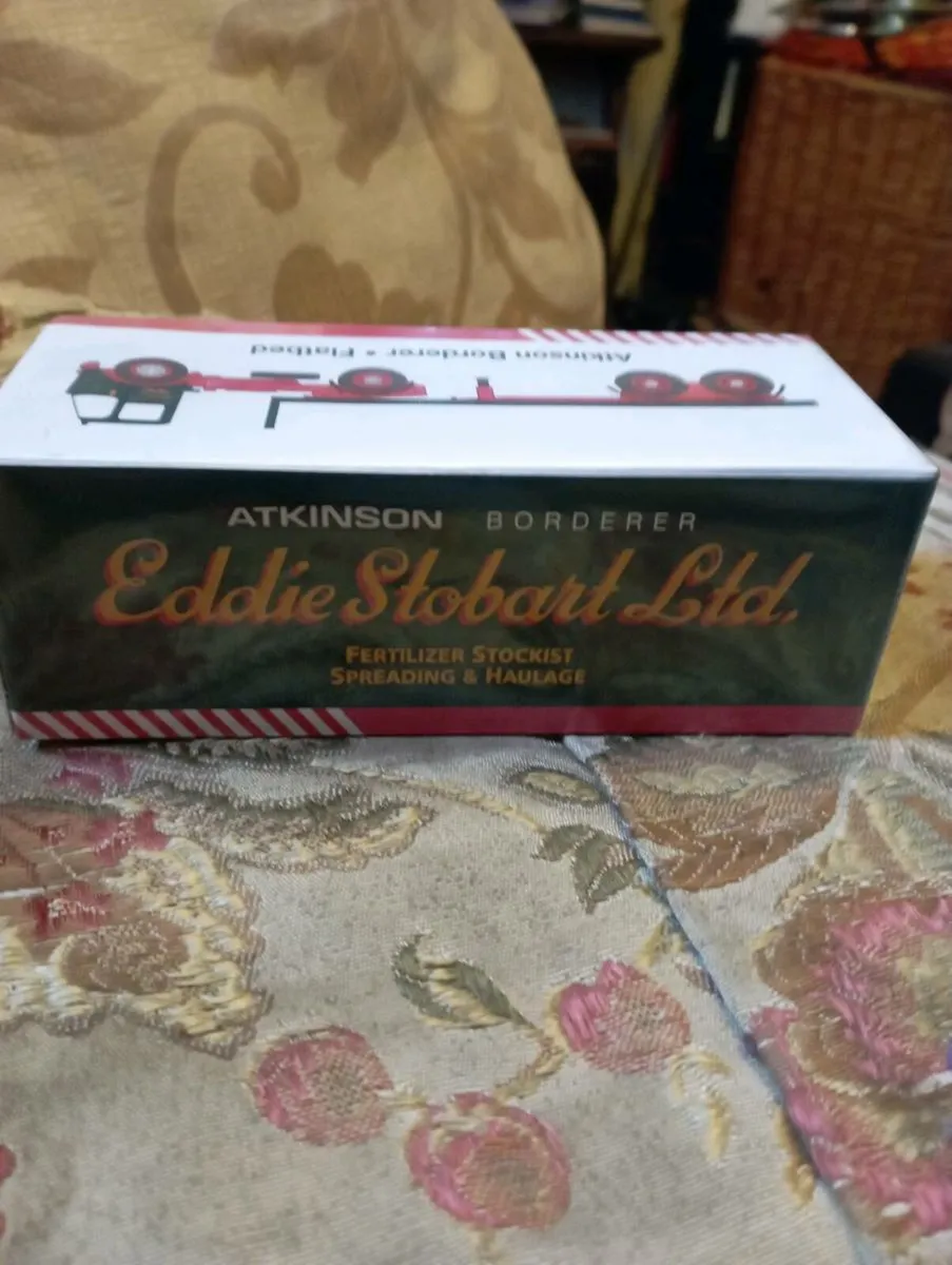 EDDIE STOBART ATKINSON BORDERER FLATBED TRUCK. - Image 2