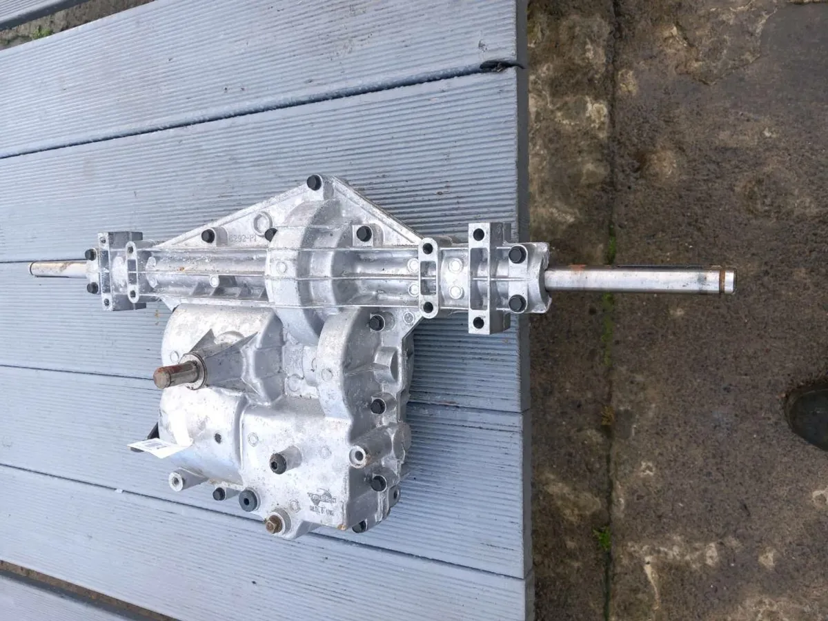 New peerless manual gearboxes for sale - Image 4