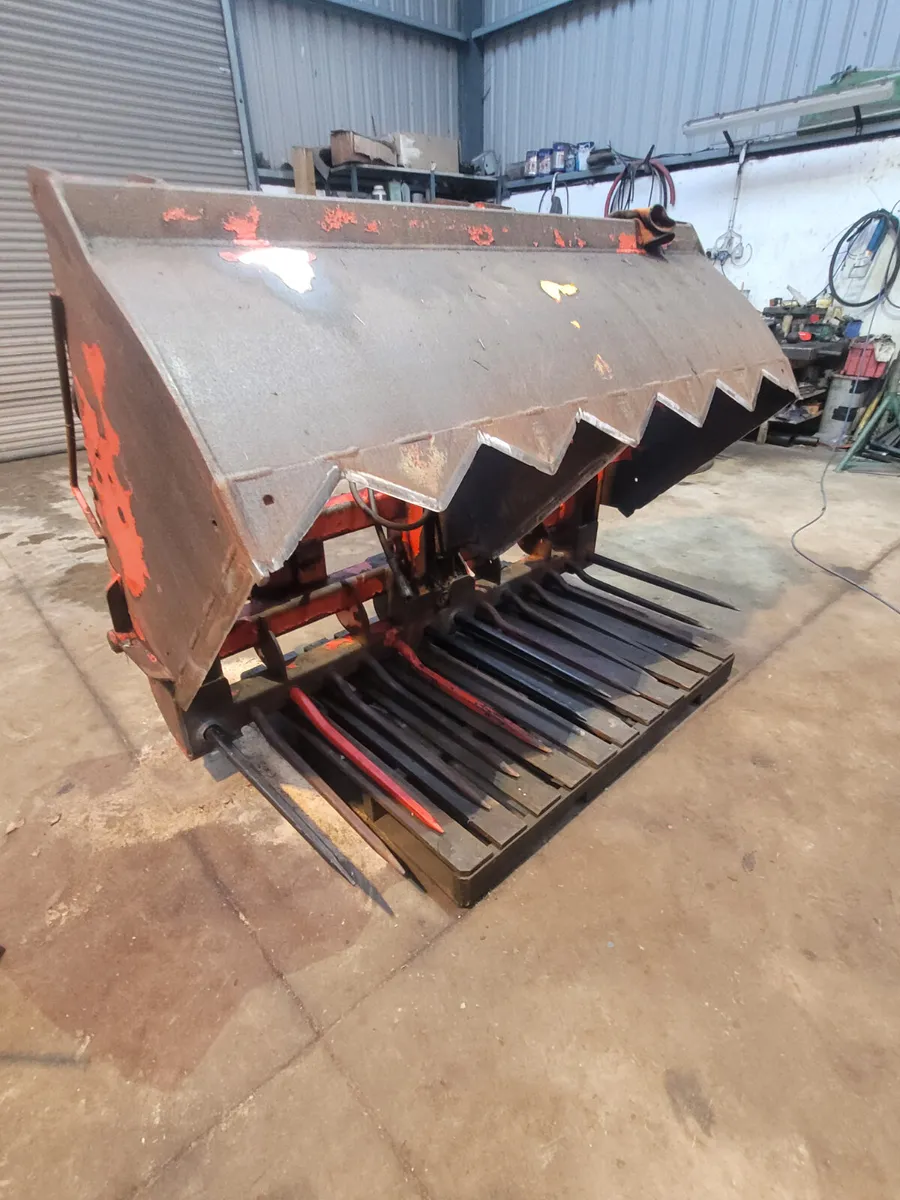 McHale 2m Shear grab - Image 1