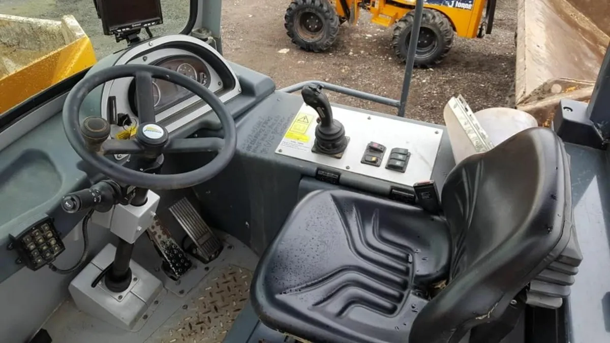 Bergmann 2060R Plus - 6 ton Swivel Dumper 1200 hrs - Image 4